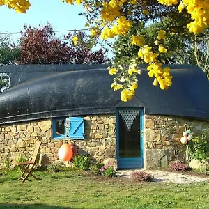 La Quille En L'air De Kastell Dinn - Unique Et Insolite -cuisine Commune Appartement Crozon