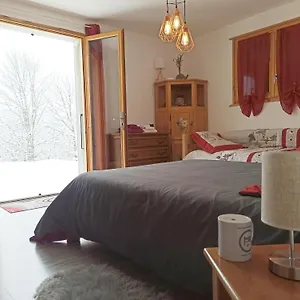  Séjour chez l'habitant Chambre Dans Chalet Près Des Pistes Et Aux Départs De Randonnées
