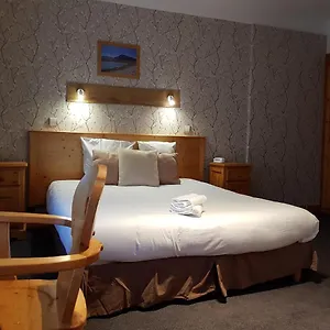 Hotel Savoy Hotel&restaurant, Saint-Michel-de-Maurienne